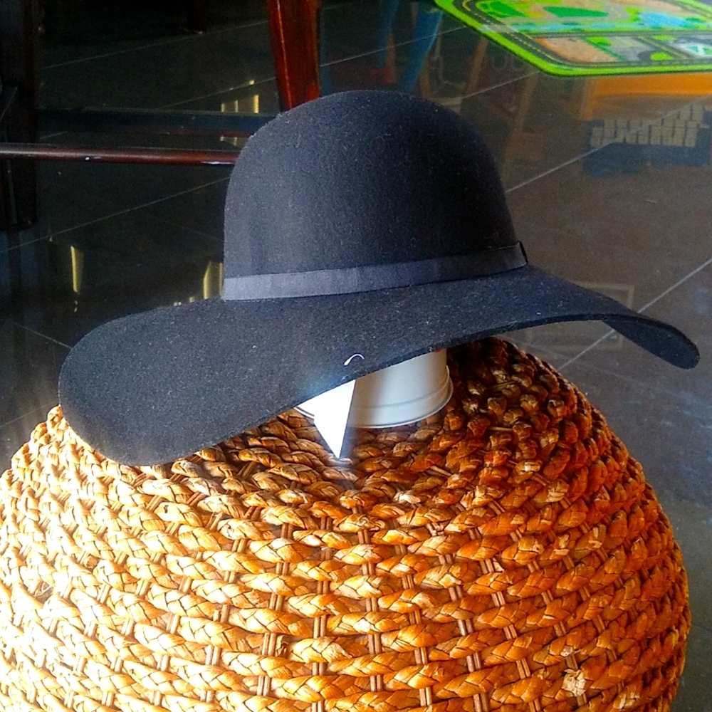 Forever 21 fedora felt hat
